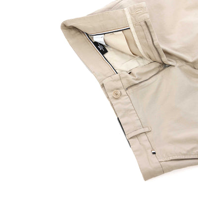 BOSS H Slice Shorts1 Short in Light Beige Zip