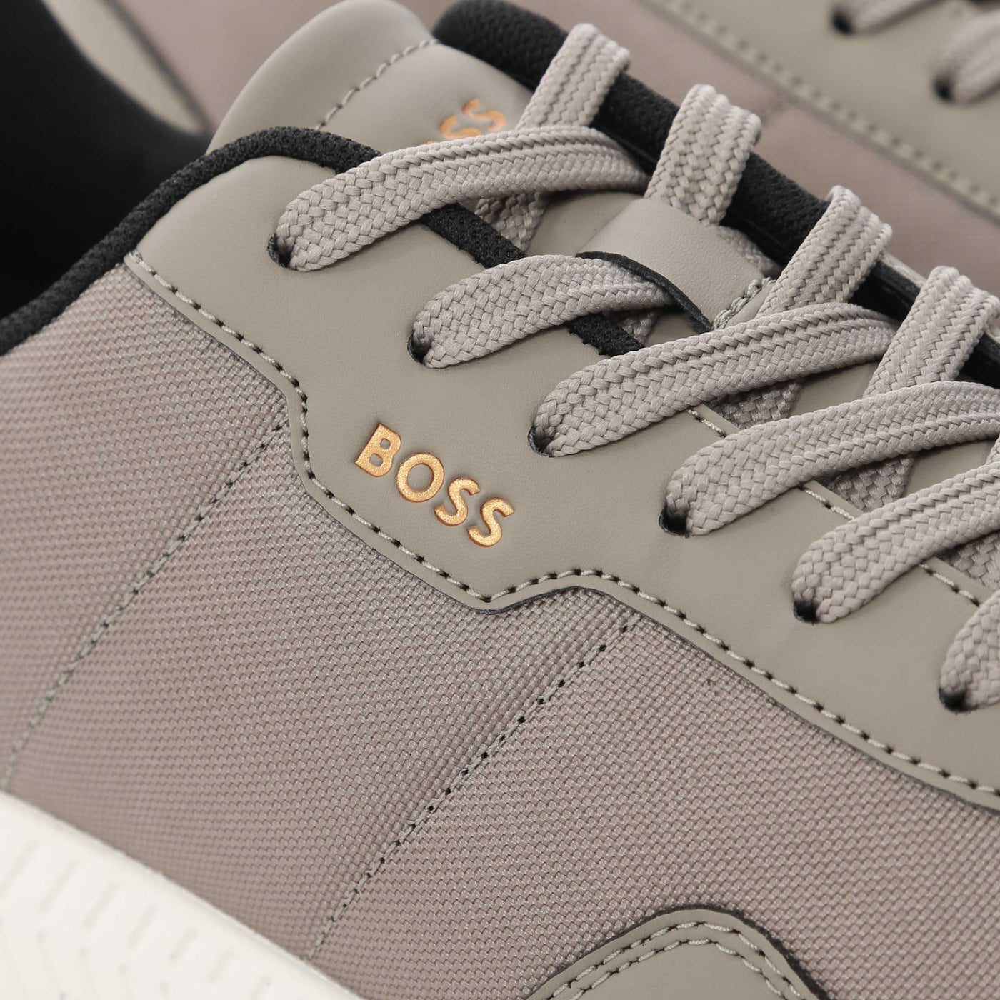 BOSS Titanium Runn nypu Trainer in Dark Beige Logo